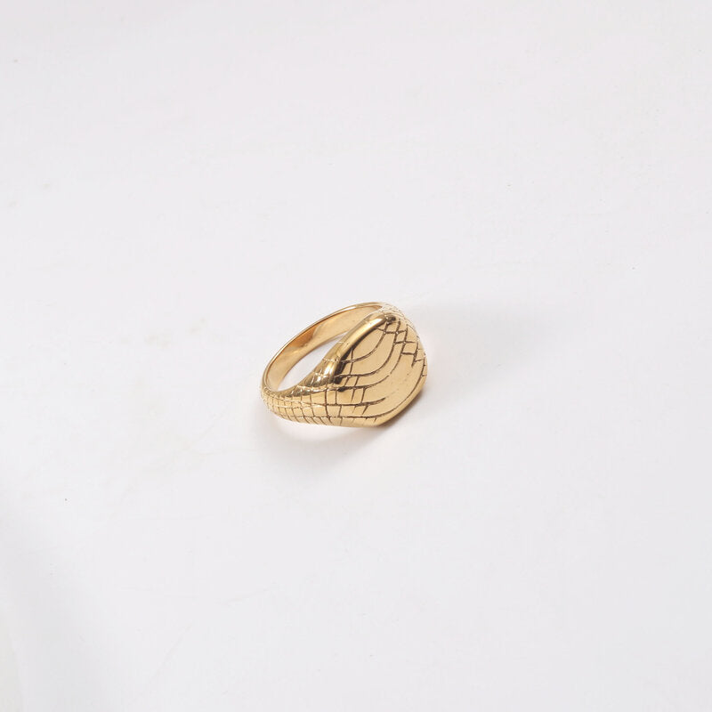 Wholesale Snake Gold Plated Titanium Rings